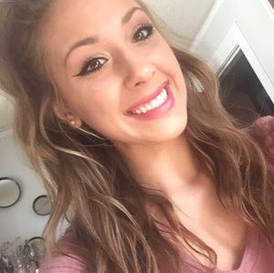 Meet your Posher, Chenoa